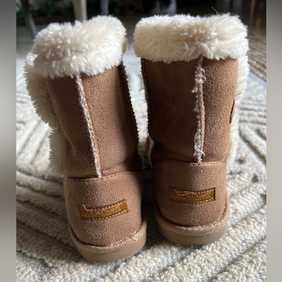 GIRLS BOOTS Sz 12 barely worn - Picture 6 of 8